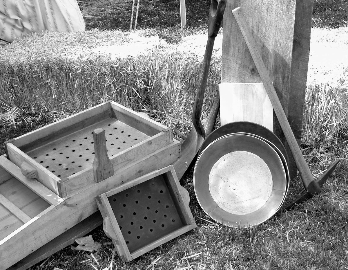 Gold mining tools (2003, by the creators)